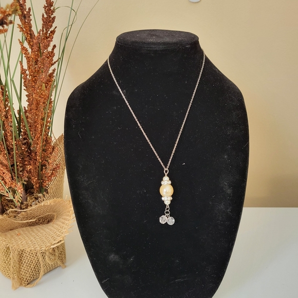 Faux Pearl Rhinestone Necklace - Picture 1 of 15